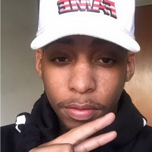 Meet your Posher, Laijon